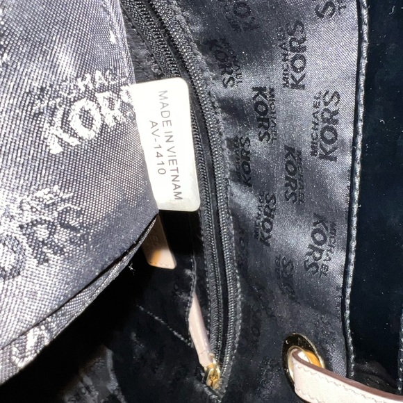 Michael Kors Mirror Metallic Tote Bag - Picture 5 of 7